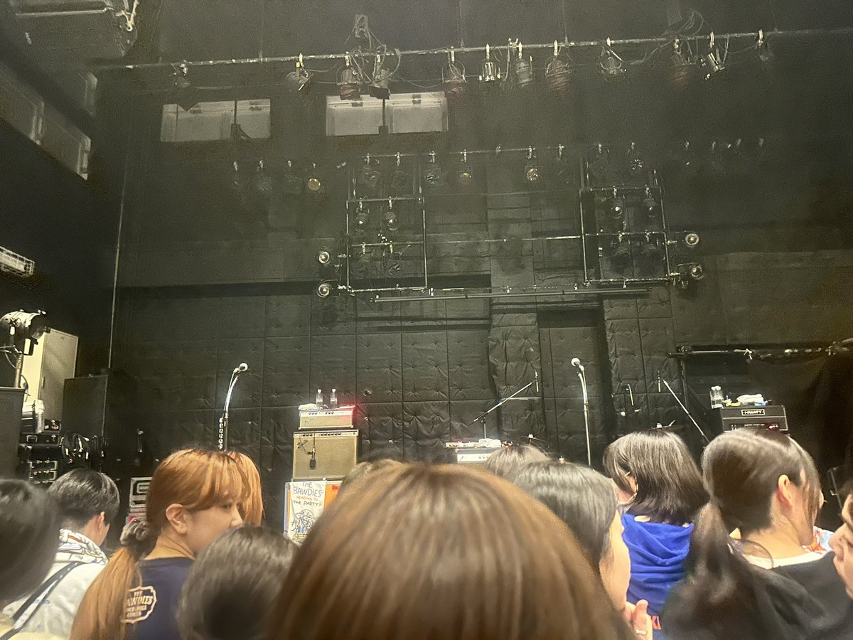 mmckn__'s tweet photo. ずっとずっとかっこよく居てくれてありがとう🥲
15年行くたびに好きが更新される不思議な感覚。
今日もキラッキラでたのしかったなあ。

ROYさんがボタン飛ばしたのもお水飲んでる途中でTAXMANが始めちゃうのもMARCYがセリフ飛ばしちゃうのもJIMさんのモノマネのクオリティも
思い出🫶行ってよかった🫶 https://t.co/CgroHqk61B