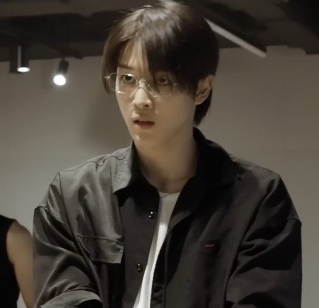 น้าหมวด tweet media