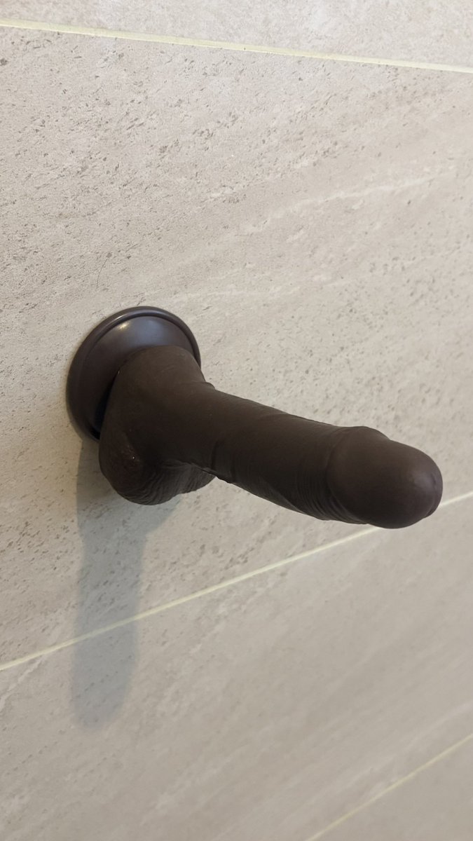femboy_49's tweet photo. Nouveau jouet 🤭 https://t.co/J4jBgo8w0e