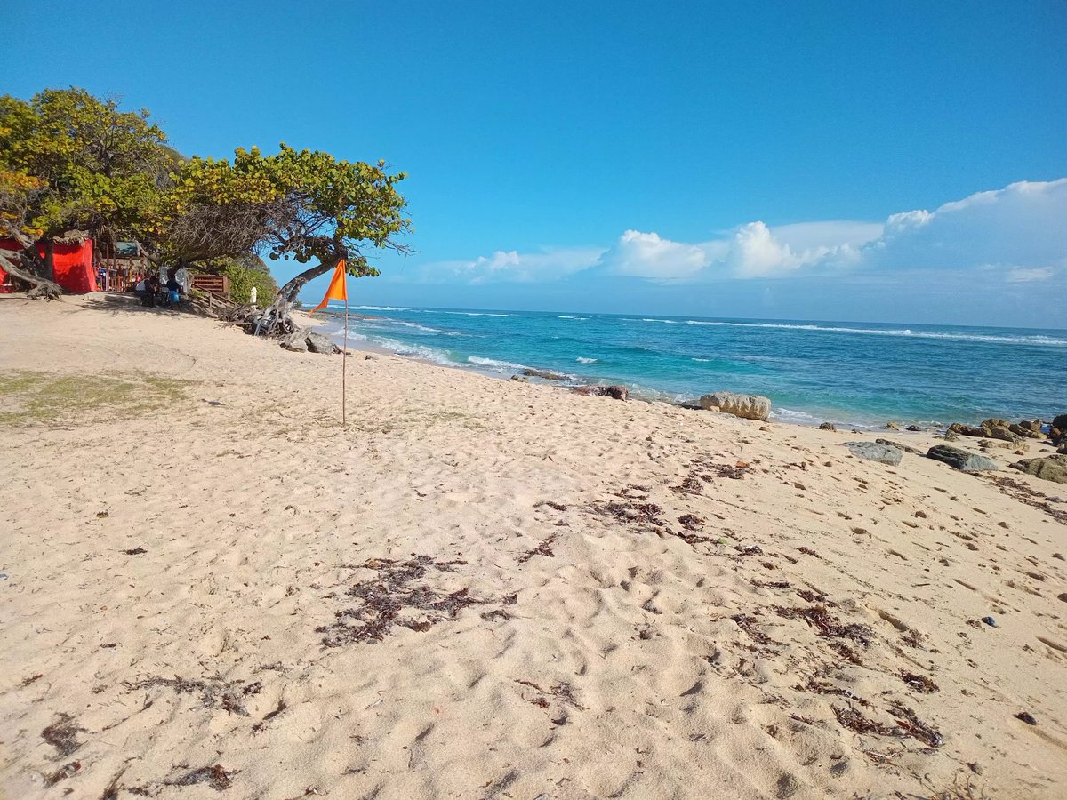 joelfiw's tweet photo. Domingo Santo, último día del operativo Semana Santa 2026, Playa Grande, Luperón, Puerto Plata, RD 🇩🇴🇩🇴 https://t.co/SjB7uiqR0q