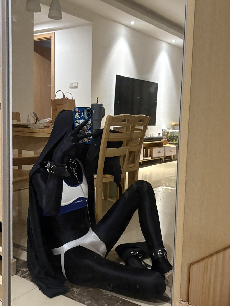 亚连不会哭🥲 tweet media