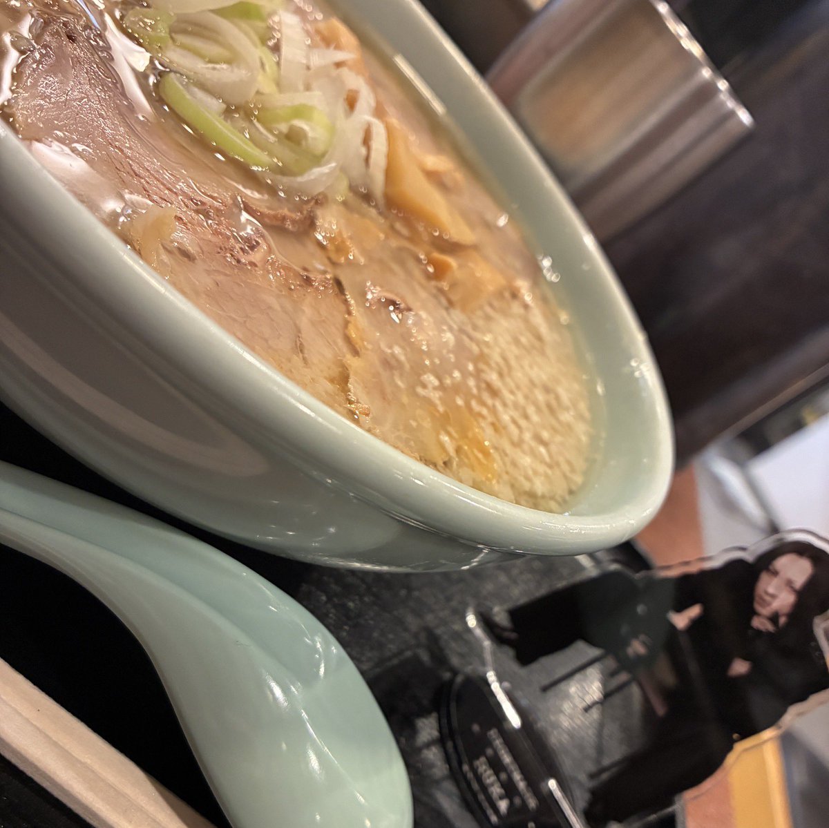 かなな tweet media