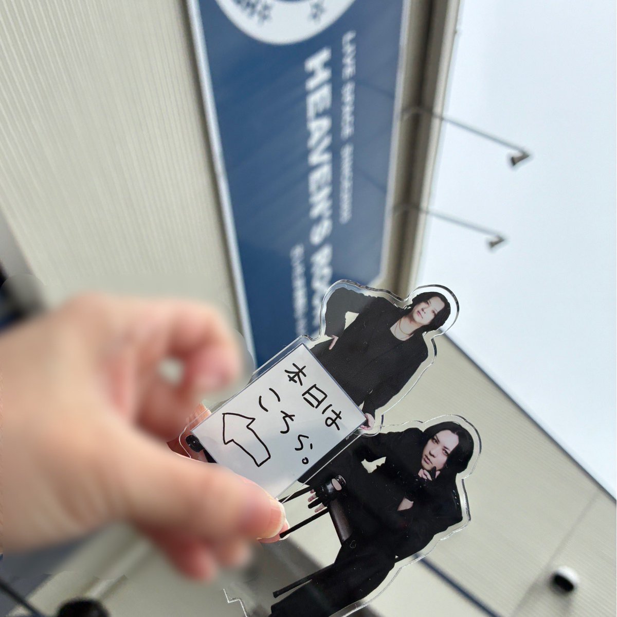 かなな tweet media