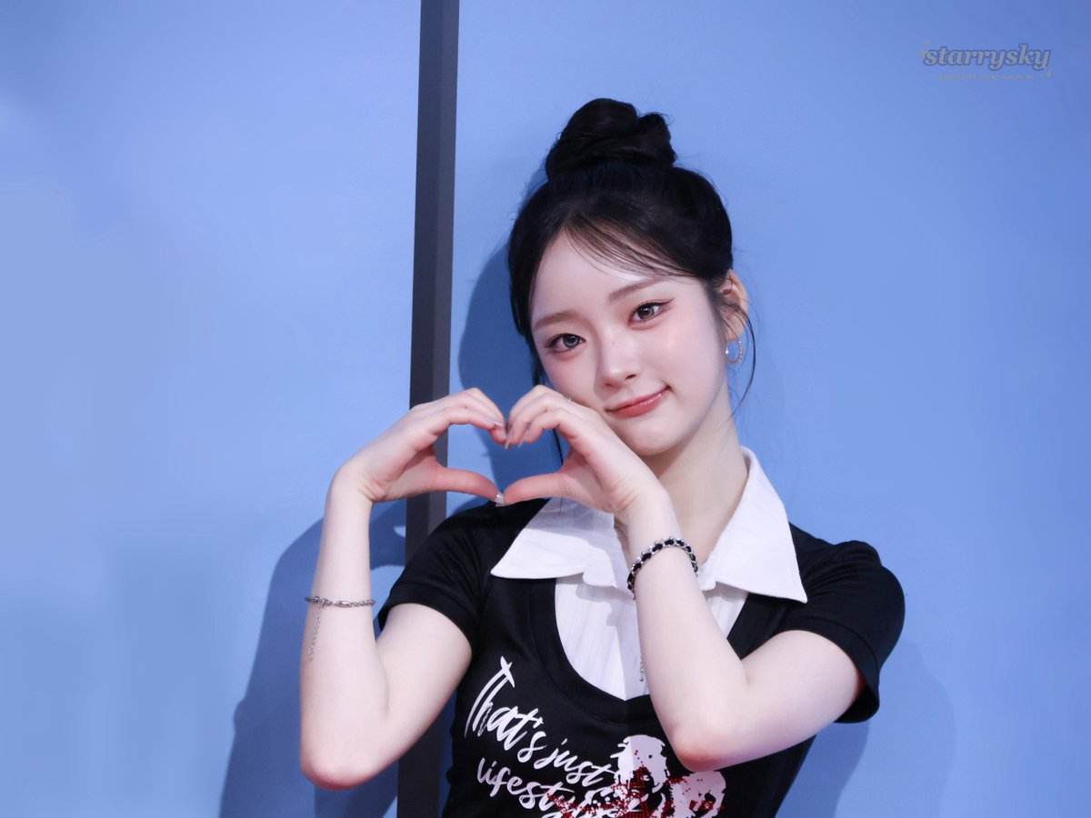 별 tweet media