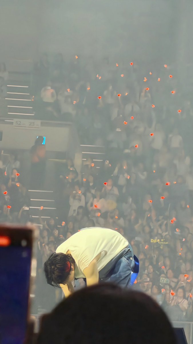 🌙💙 tweet media