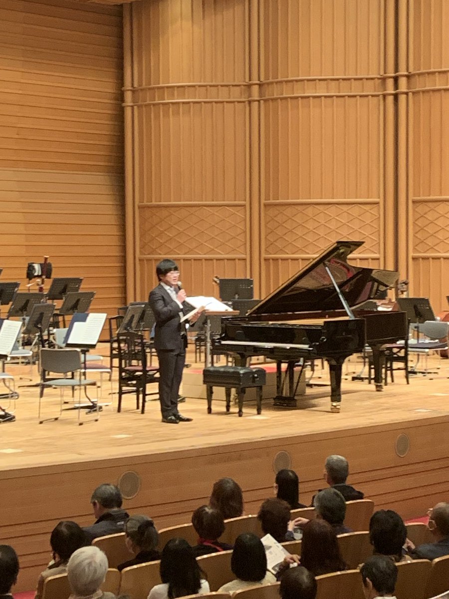hirokyo_info's tweet photo. MIN-ON心に響くクラシック 最終日4/5呉公演にご来場くださった皆様ありがとうございました。
#西本裕矢 さんは３日間、大変熱のこもった素敵なショパンを演奏してくださいました。また太田弦さんの的確かつ情熱的な指揮は、コンチェルト、シンフォニー共に感動的な演奏に導いてくださいました。 https://t.co/t3r6ArxQIY