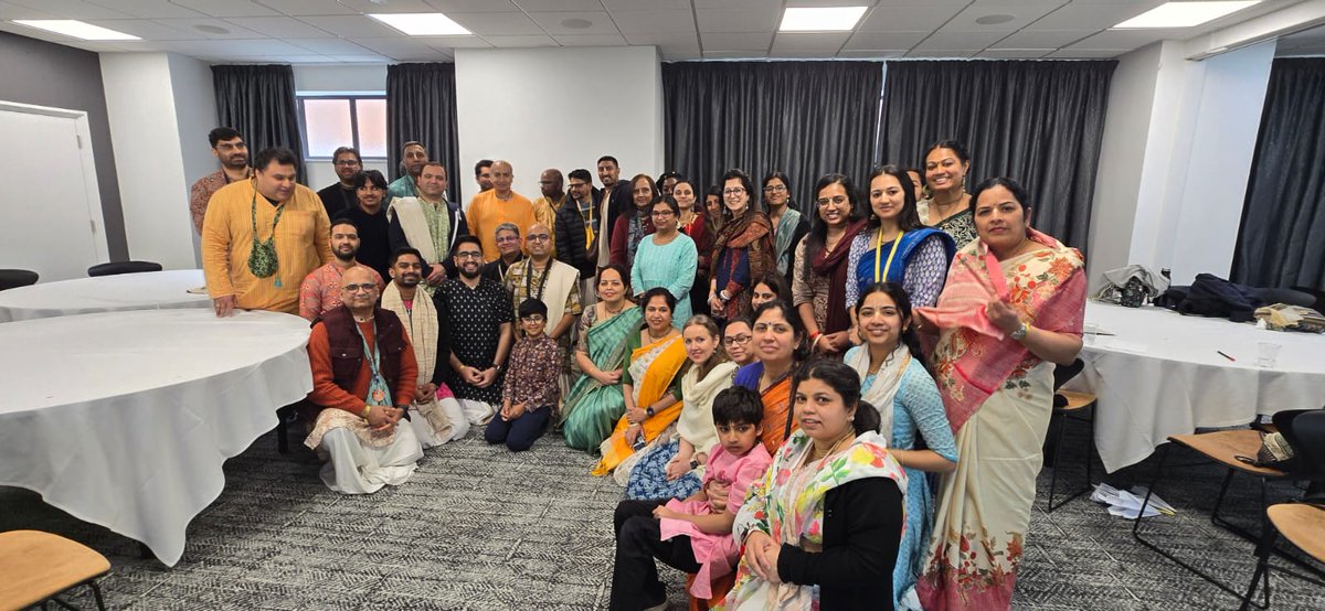 GaurangaDas's tweet image. Happy to meet with the devotees frm the Birmingham UK congregation at the RISE Retreat!

#gaurangadas #iskcon #monkforaction