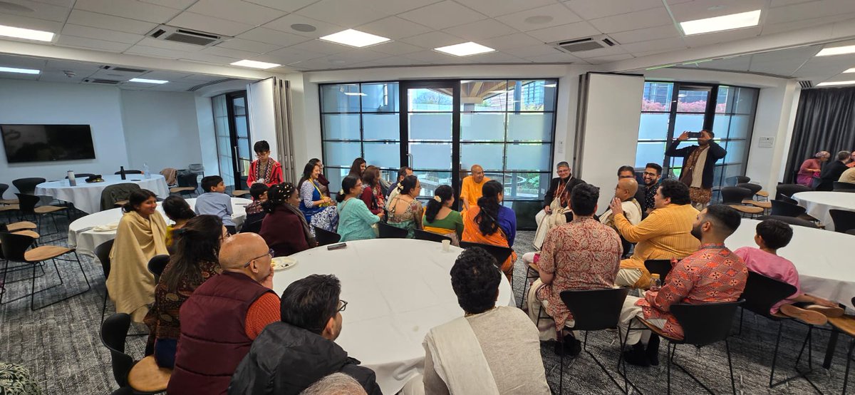 GaurangaDas's tweet image. Happy to meet with the devotees frm the Birmingham UK congregation at the RISE Retreat!

#gaurangadas #iskcon #monkforaction