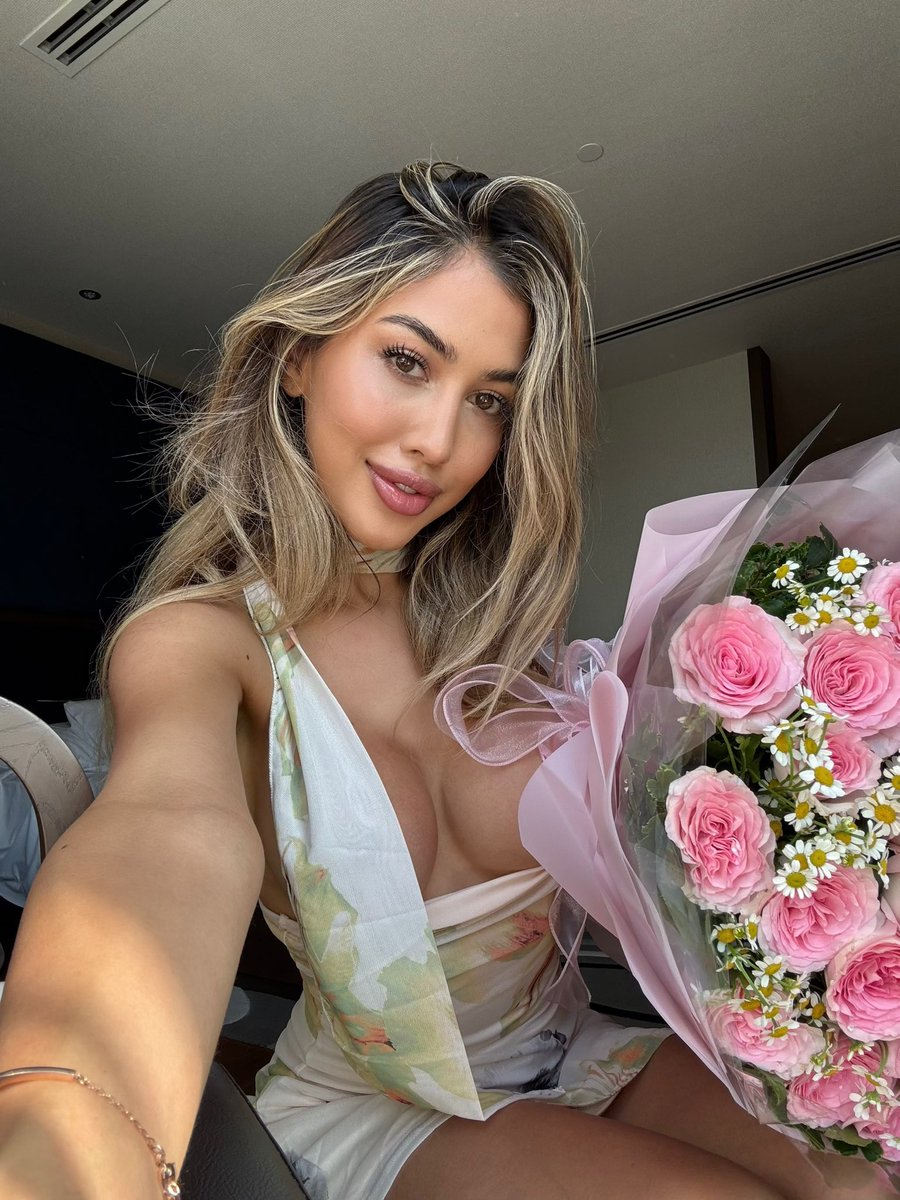 Selina Amy Secrets tweet media