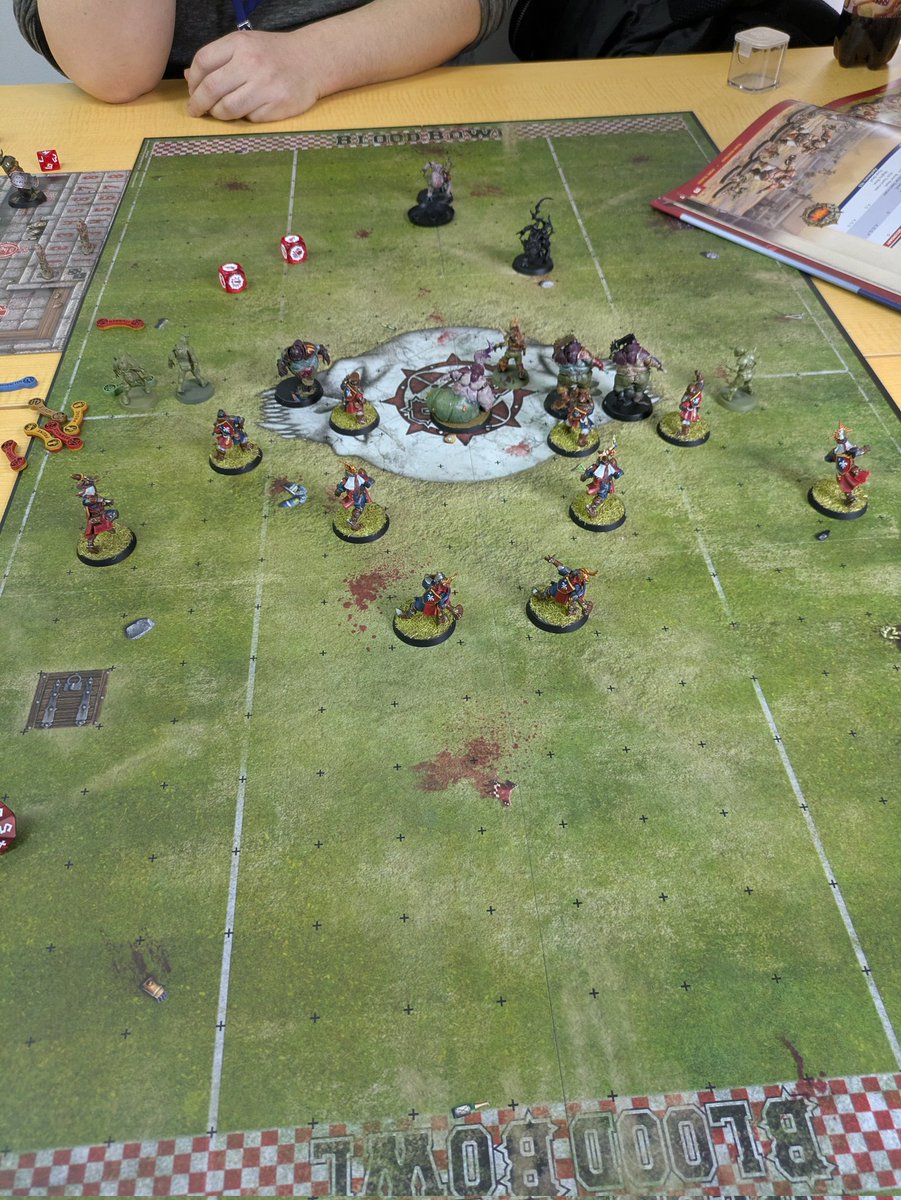 あひる tweet media