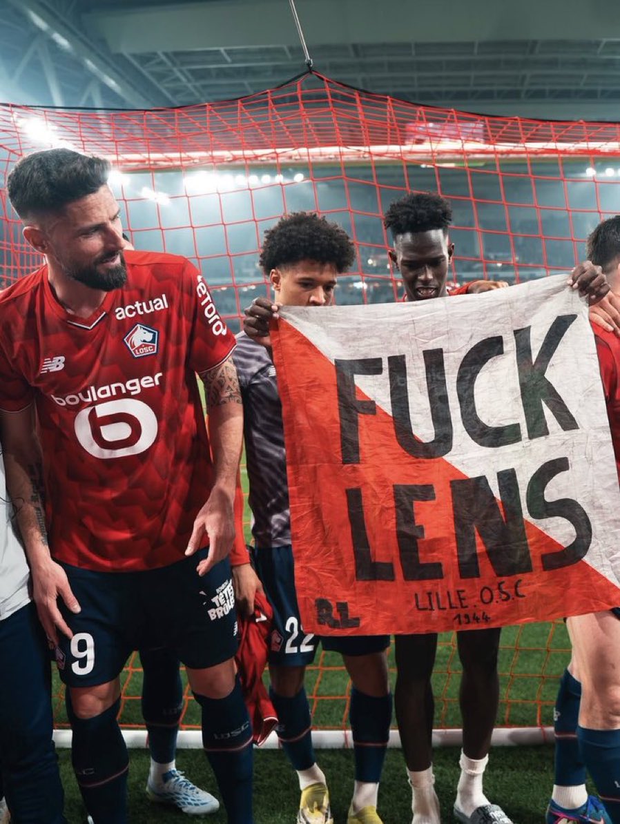 SB🔴⚪️🇫🇷 tweet media