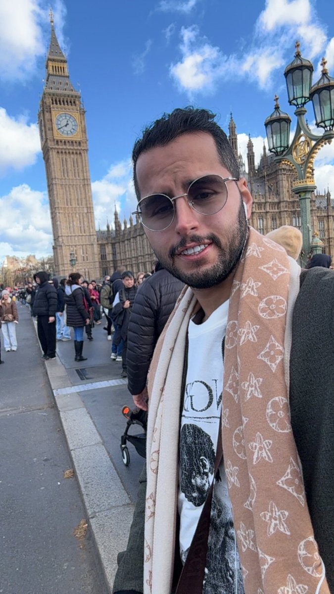 انتي في وجه شاعرك وايسر ضلوعه