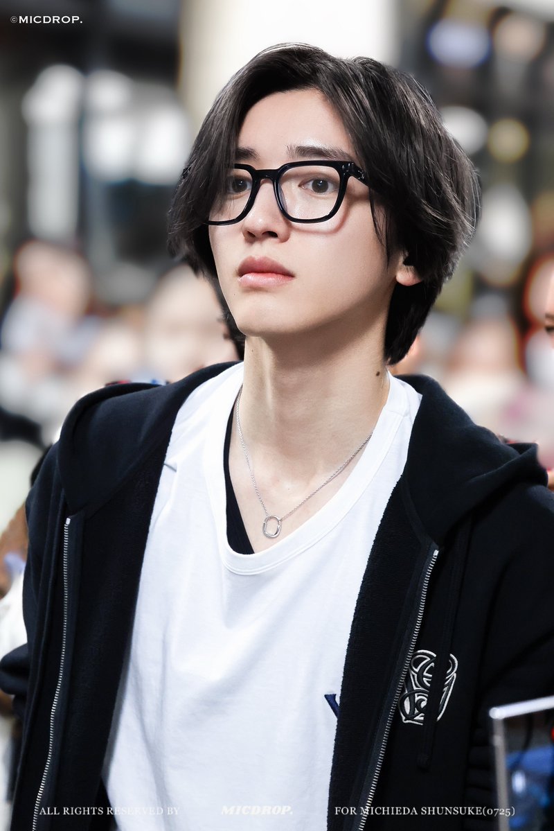 𝑴𝑰𝑪𝑫𝑹𝑶𝑷. tweet media