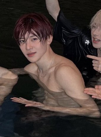 ☘︎ vivi tweet media