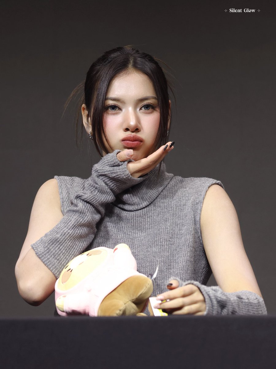 KannyGlow's tweet photo. 260405  아궁빵🫴🍞

#SAY_KANNY #카니 #KANNY #カニー #แนนนี่ #SAYMYNAME https://t.co/nXlw9ucj0C