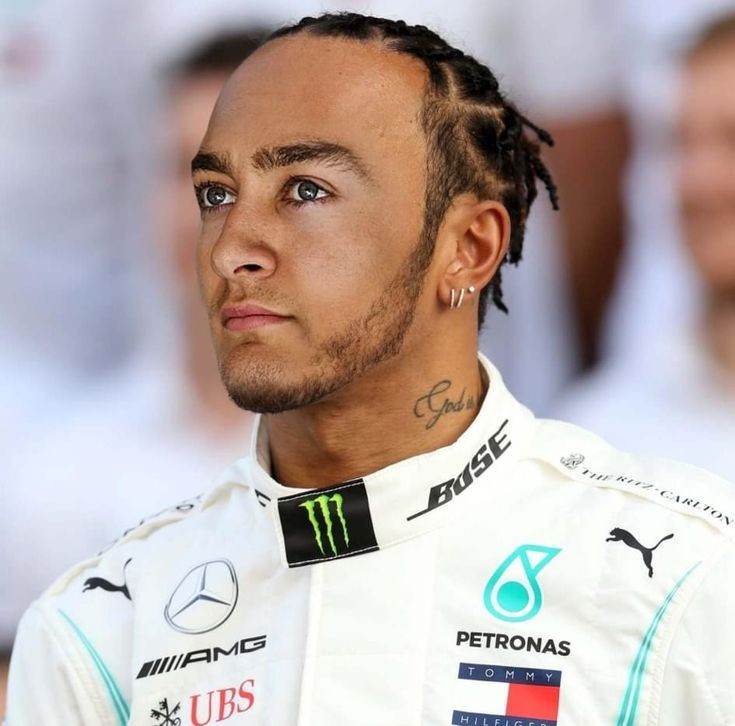 Jade🧸is getting her ass kicked by uni tweet media