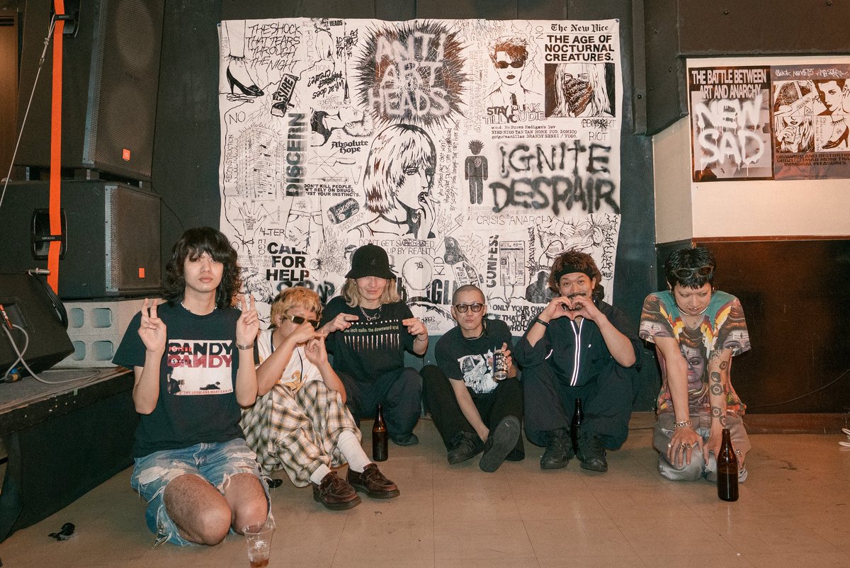 NIKO NIKO TAN TAN tweet media