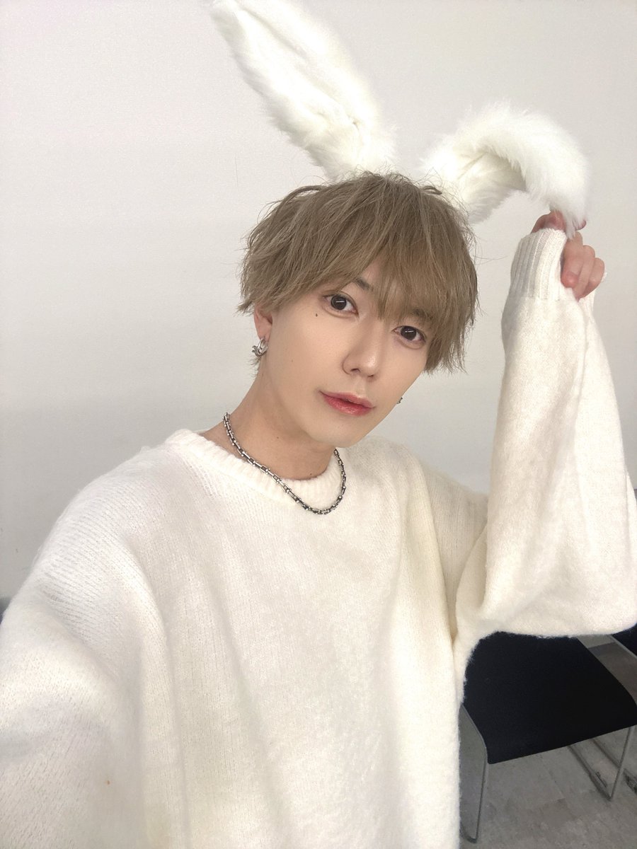 axxx1s_mizuki's tweet photo. ﾋﾟｮﾝ🐰🤍 https://t.co/NFR24JPPjO