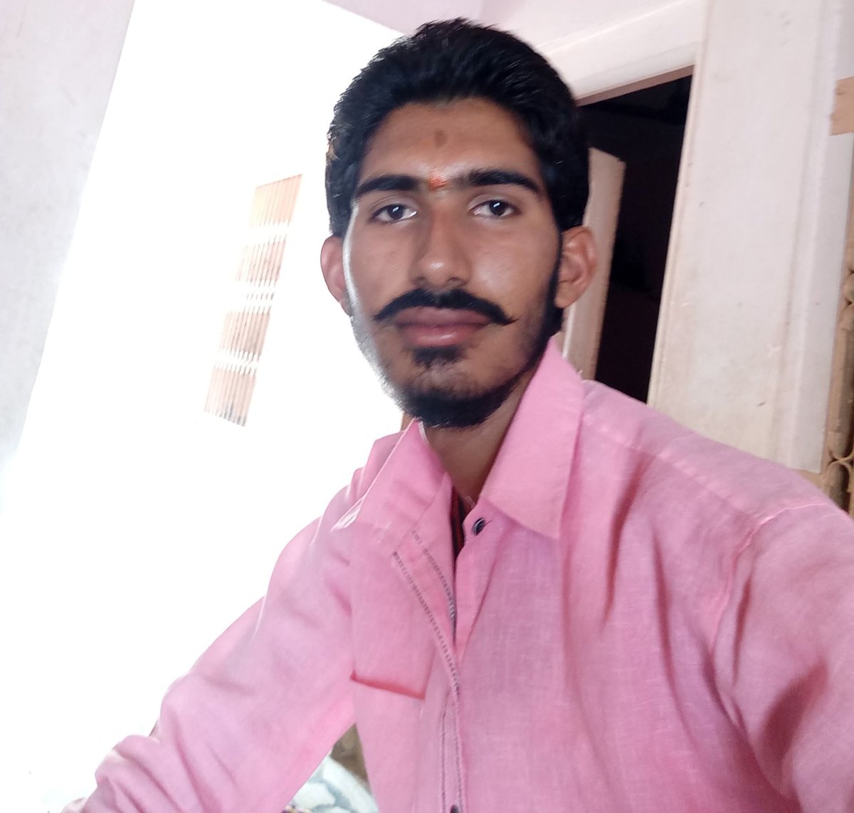 मेरे दोस्त जेसा कोई दोस्त नहीं और हर कोई मेरा दोस्त नहीं