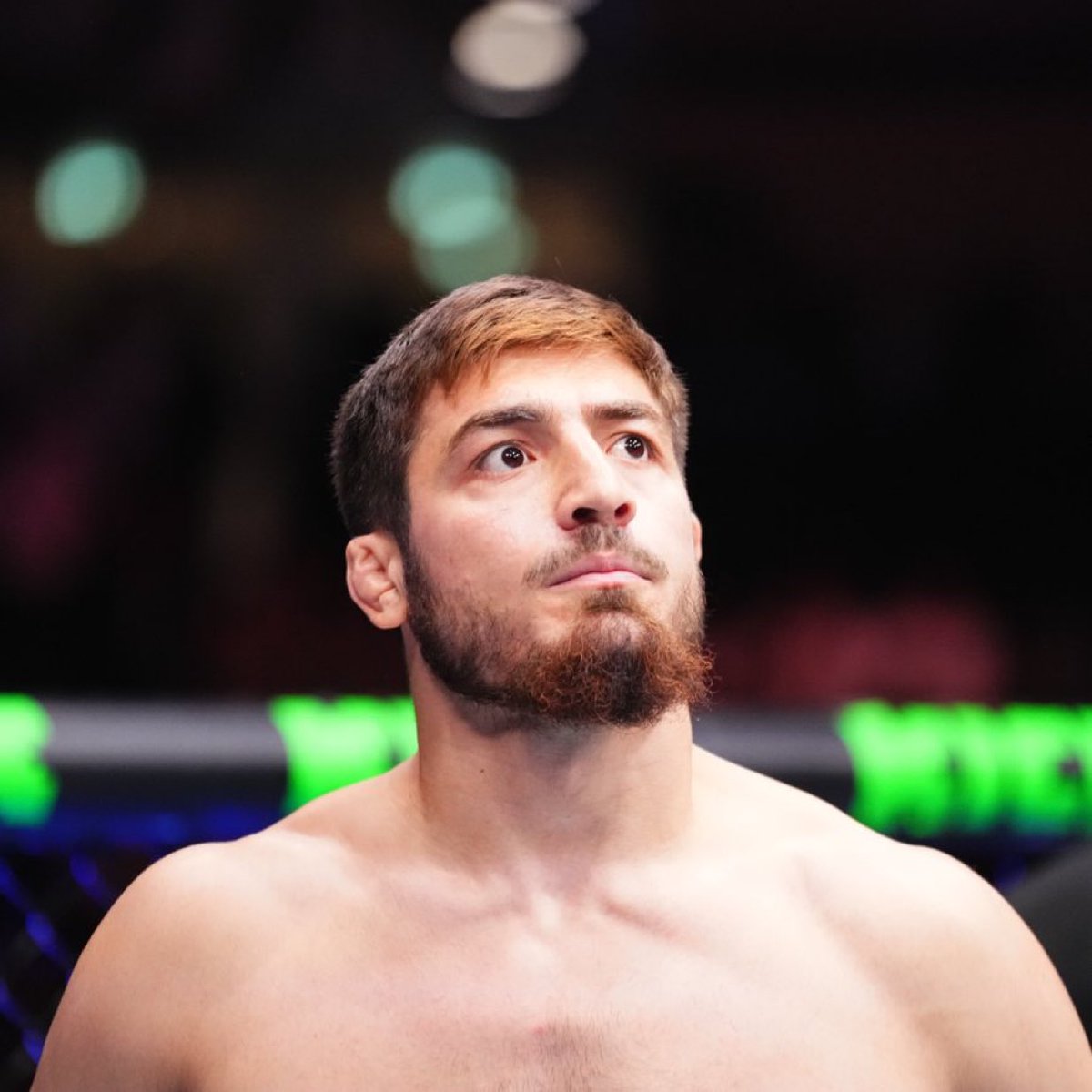 Kırmızı Köşe tweet media