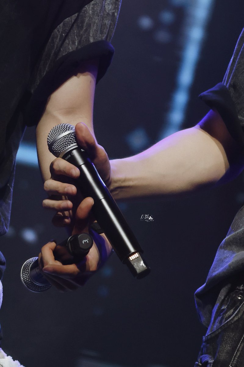 𝟎𝟑%♡ tweet media