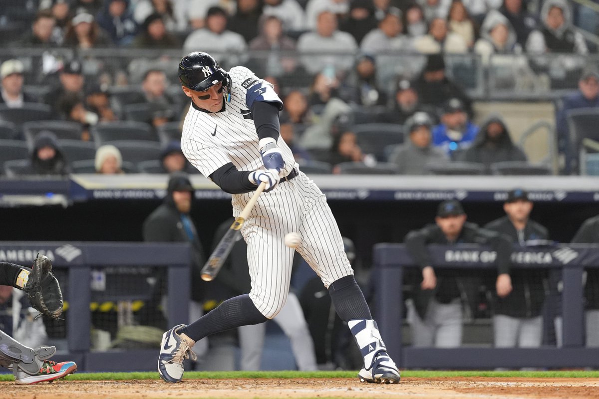 Fireside Yankees tweet media