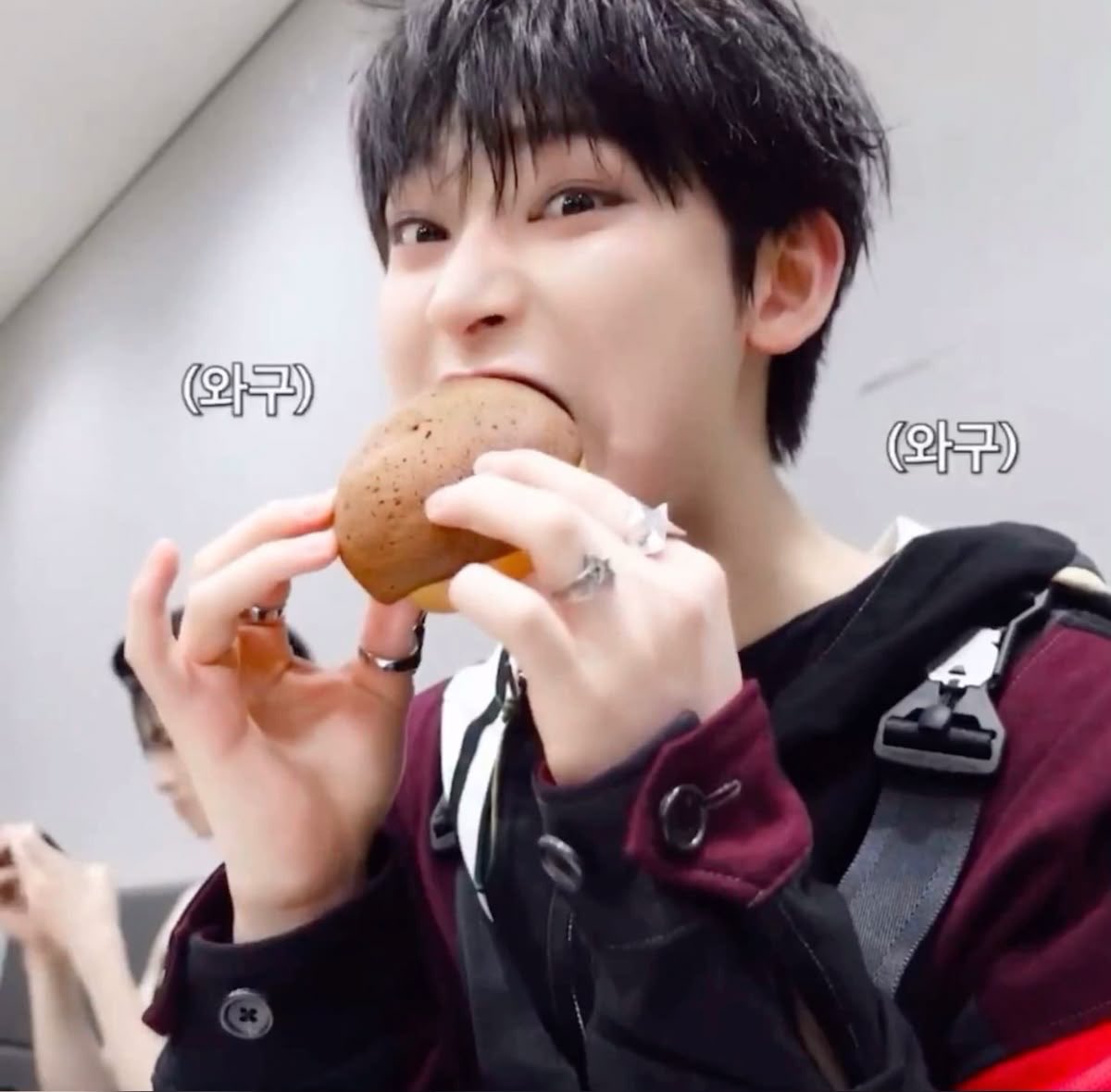 ᴊ ᴜ ɪ tweet media