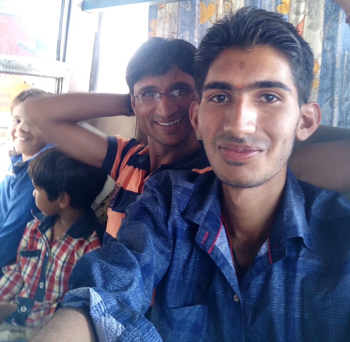 मित्र तो बहुत सारे हे लाइफ मे मगर जिगर की ‍‍टुकड़े की अलग ही बात है