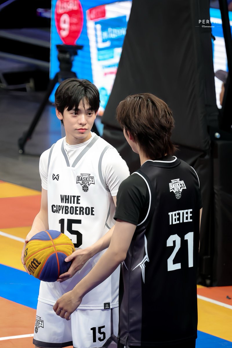 PerthMemenana tweet media