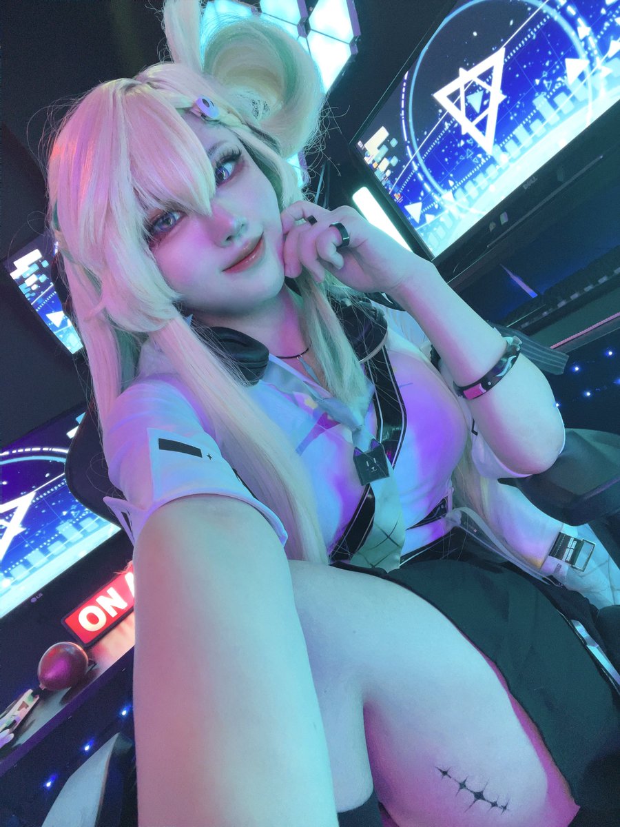 しろの tweet media