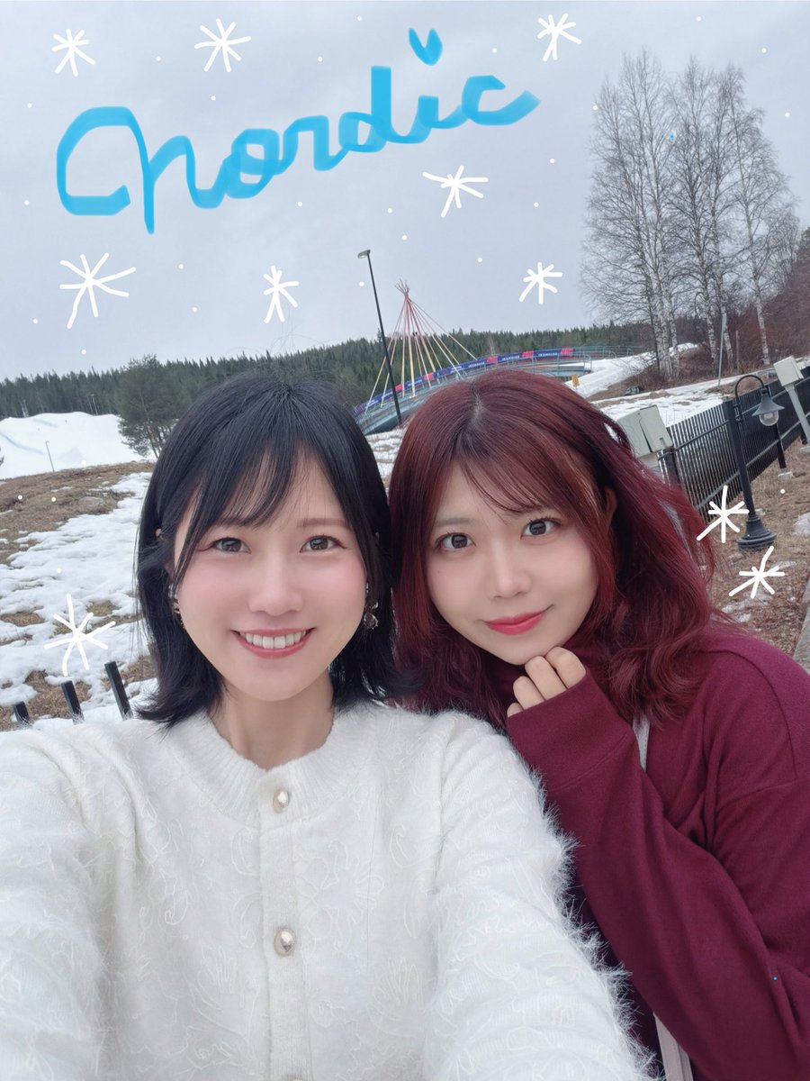 MION_official's tweet photo. Runoちゃんと北欧遠征中❄️
4月だけどまだまだ寒いです!🥶

フィンランドやノルウェーでの
チェキ&amp;ポストカードを
北欧からお届け中ですっ☺️🫶
(遠征中に北欧から発送予定！📮)

よかったら応援よろしくお願いします💓

🩵RUNO×MIONコラボ
https://t.co/QYtZqhDKiu

🤍MIONソロ
https://t.co/EsvpYSZXJK https://t.co/KMvPtEvlfC
