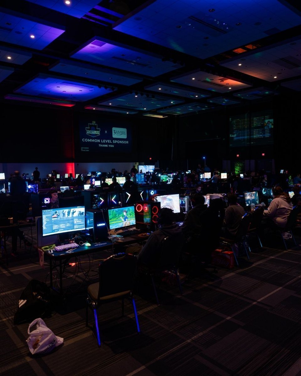 FortLANgg's tweet photo. We’re still gaming today! Huge thanks to everyone hanging out with us over Easter, we appreciate you spending the weekend with the FortLAN family.

If you missed it yesterday, we announced our next event dates.
Mark your calendars now… FortLAN Fall is October 16–18, 2026. https://t.co/BTn3dkaEbC