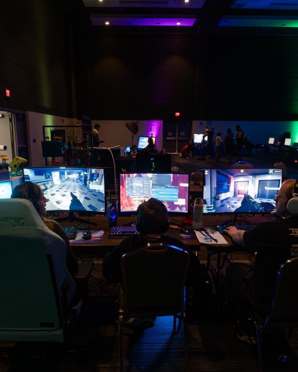 FortLANgg's tweet photo. We’re still gaming today! Huge thanks to everyone hanging out with us over Easter, we appreciate you spending the weekend with the FortLAN family.

If you missed it yesterday, we announced our next event dates.
Mark your calendars now… FortLAN Fall is October 16–18, 2026. https://t.co/BTn3dkaEbC