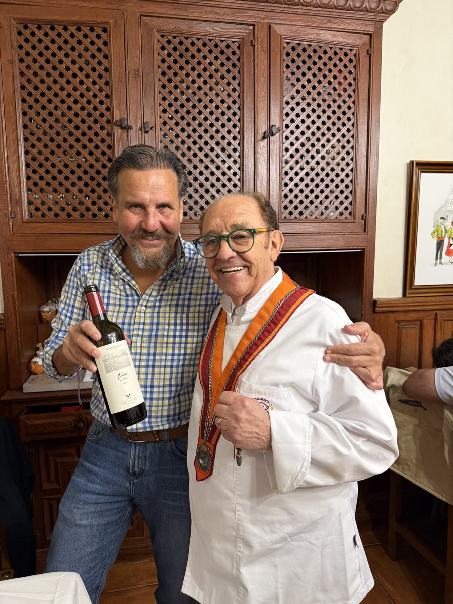 diaz_manuel's tweet photo. Siempre un gusto saludar a #JoseMaria https://t.co/xPyzgei7zI