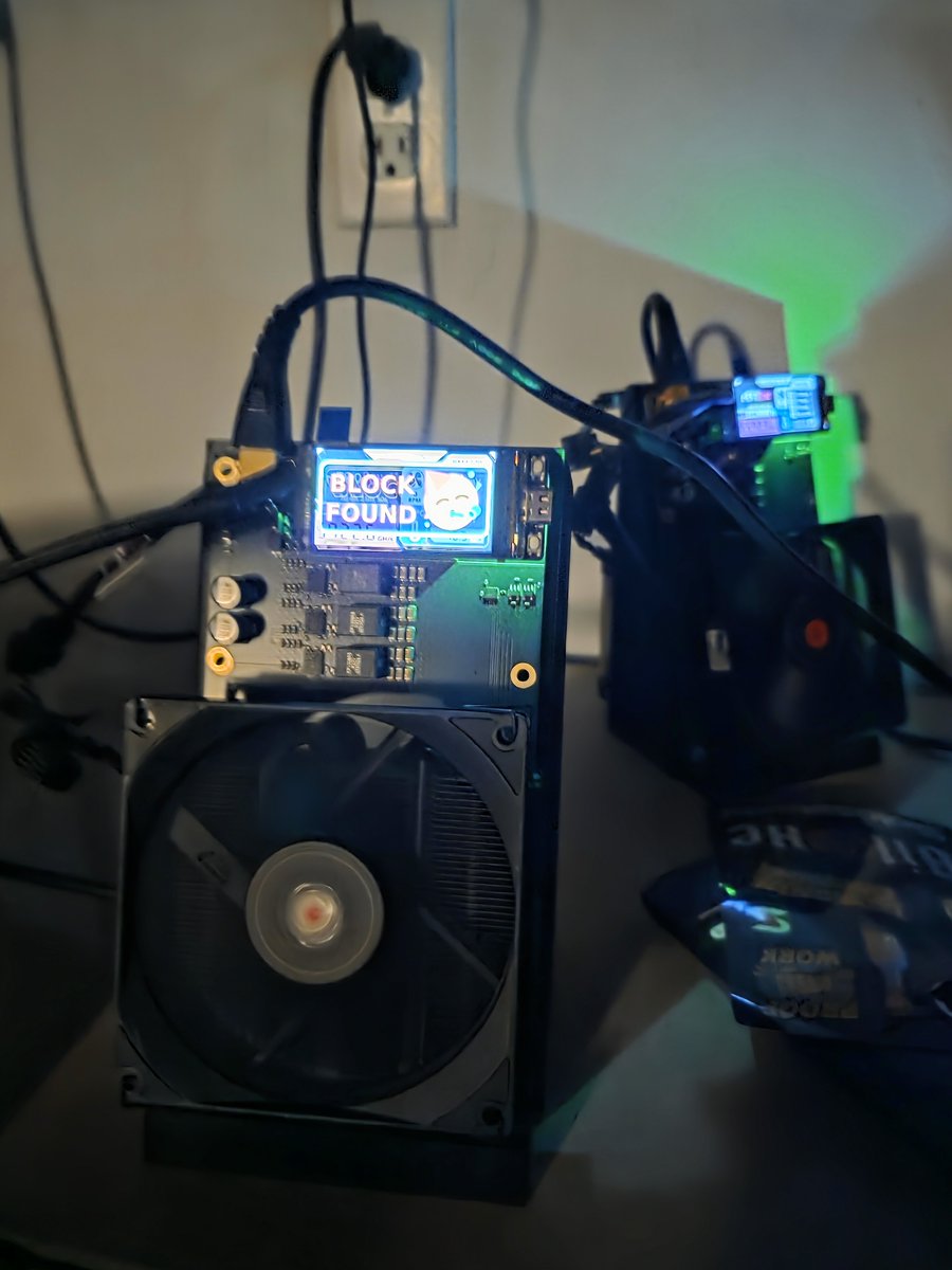 Gran Hews Mat T Day tweet media