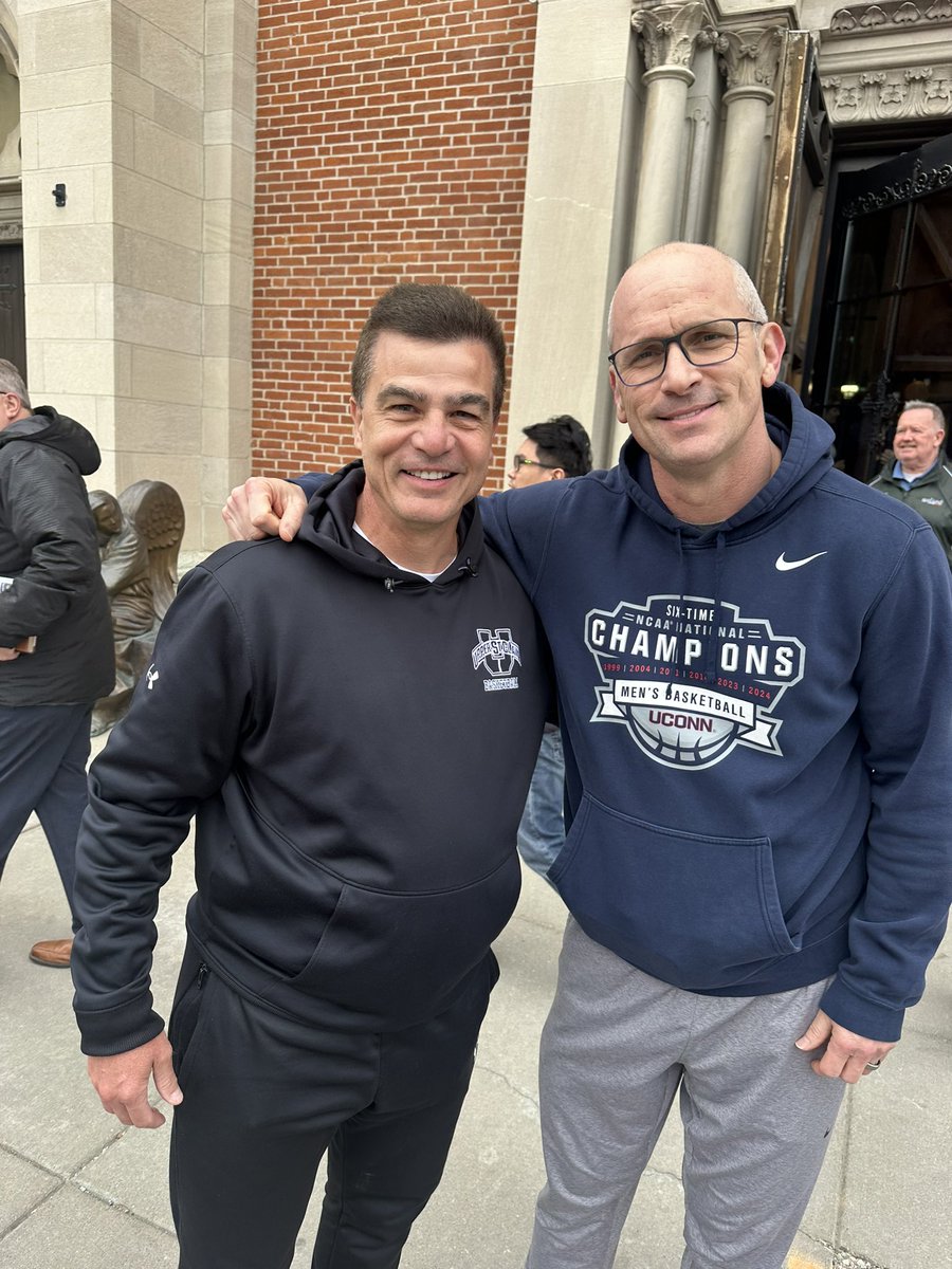 USCHSBasketball's tweet photo. Just two championship coaches enjoying Easter mass… https://t.co/heW2j1zB8O