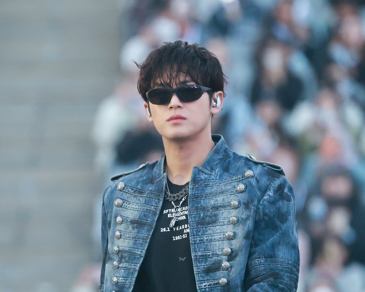 c0at46's tweet photo. 260404 😎 #민규 #MINGYU https://t.co/ILqSTdIJiD
