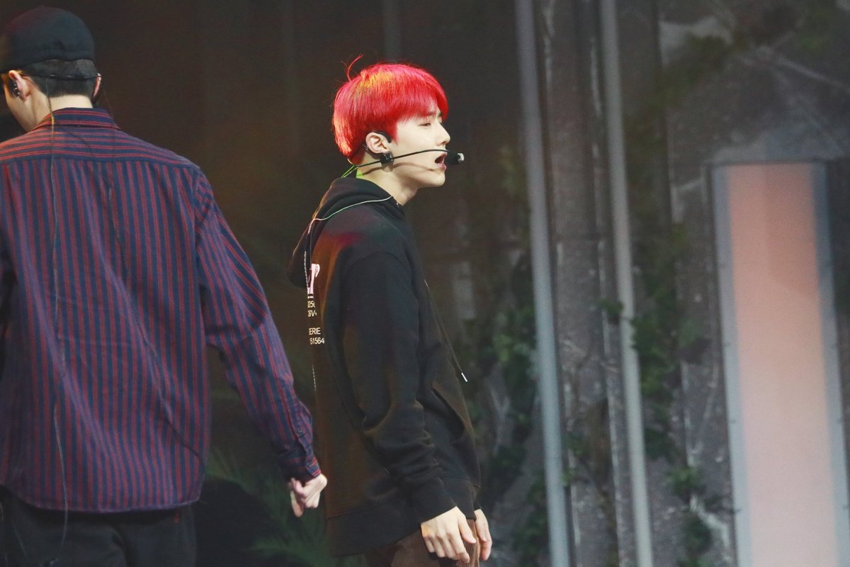 exoticostw's tweet photo. Rehearsal of #ππΏπΰΎπhππππ°πΆπ΄ πΈ
#EXO #μμ #WeAreOneRP #EXOonearewe #OBSESSION #EXODEUX #BALDER #μνΈ https://t.co/cGBnN3Q8q2