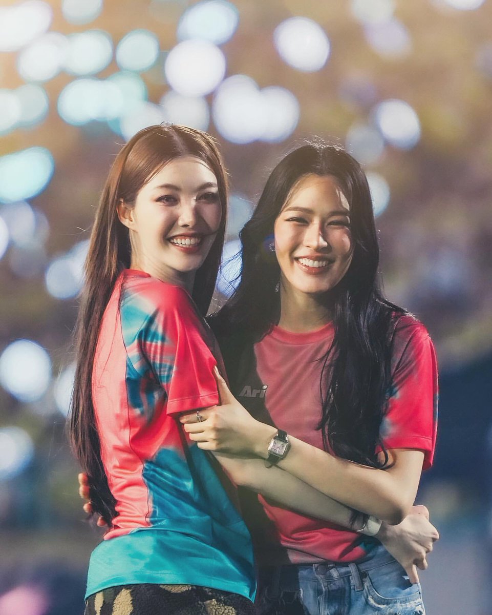 Linglingkwong_Official tweet media