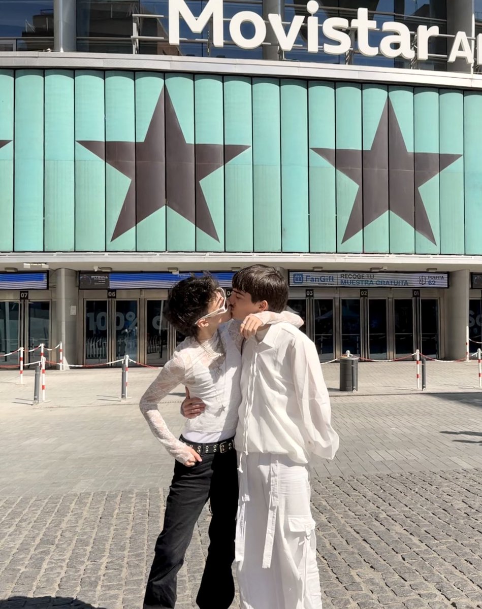 “seré tu reliquia” 🤍