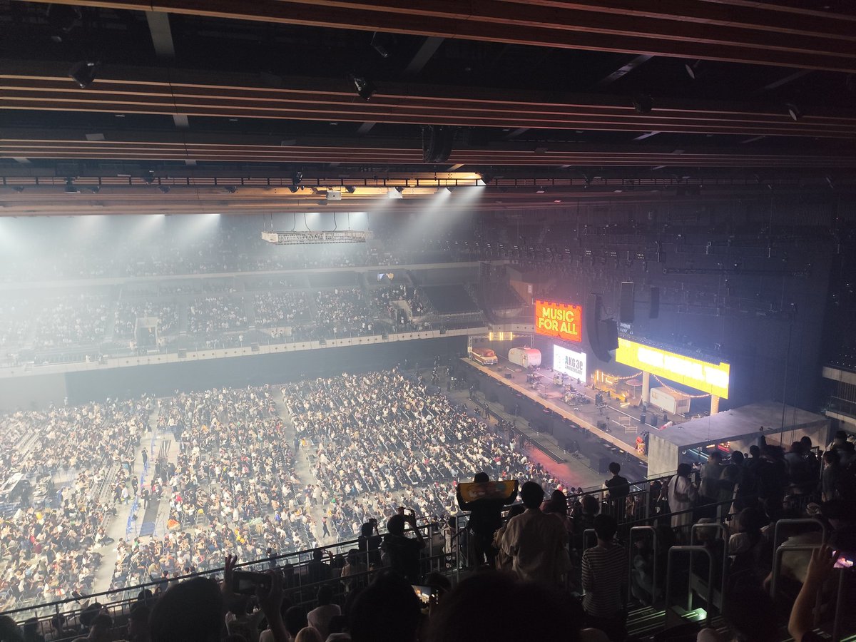 bonus_mori2's tweet photo. アジカンのライブ、サイコーでした!!! https://t.co/Q3joOq6pQY