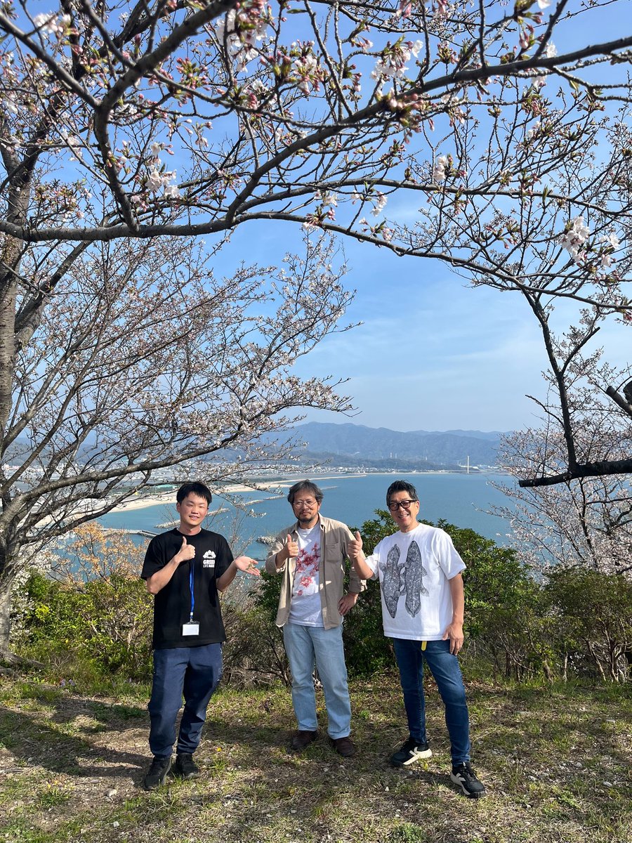 こてつ tweet media