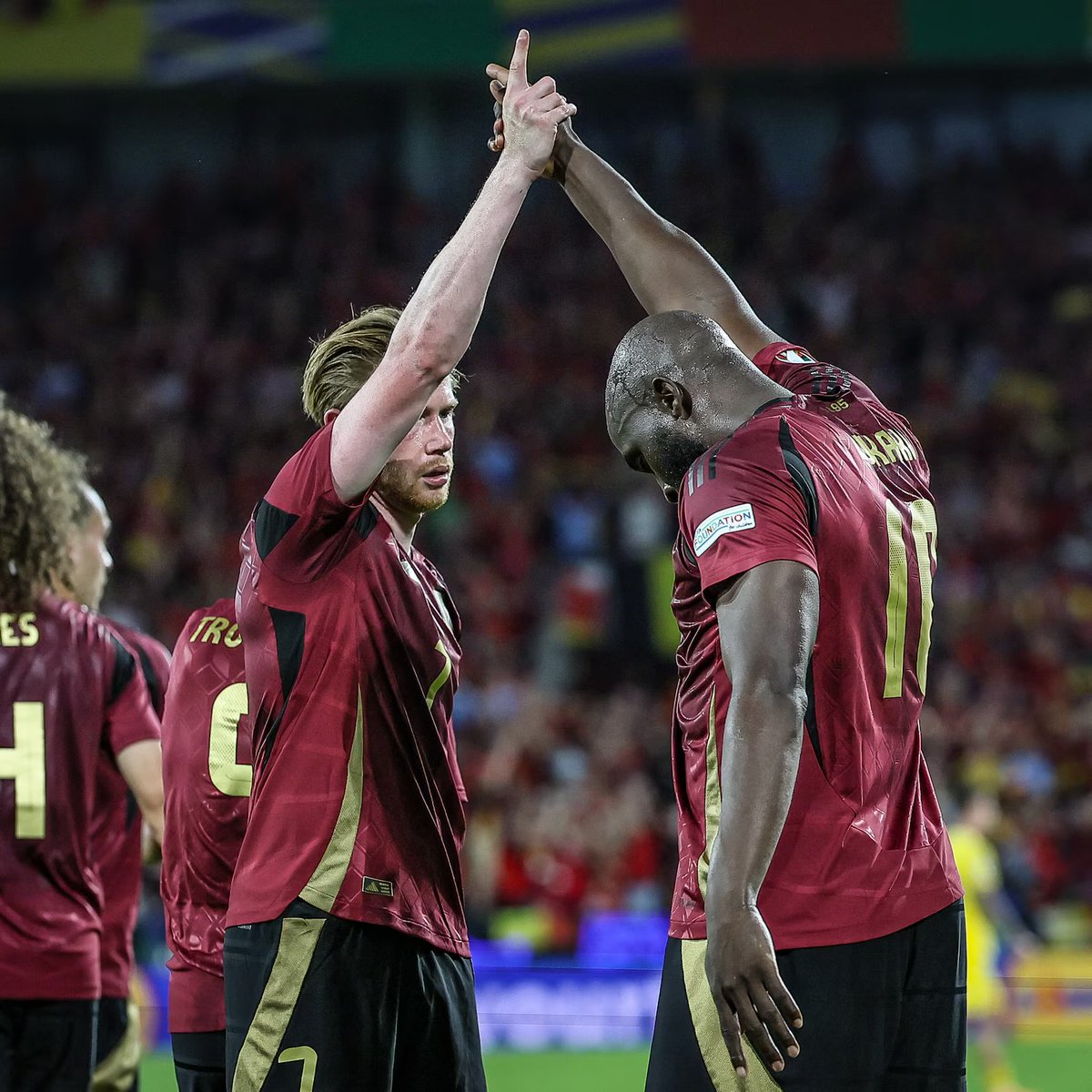 jannik sinner files tweet media