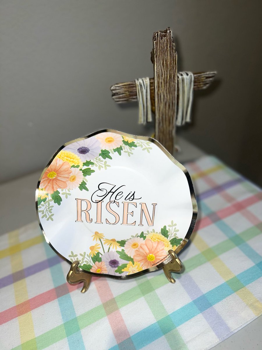 He is risen! Happy Resurrection Sunday from Oak Hills! Come celebrate the risen Savior with us at 10:30am. Bring your family, bring a friend, and come experience the joy and hope of Easter together! 

#ArgyleTX #EasterSunday #ArgyleCommunity
