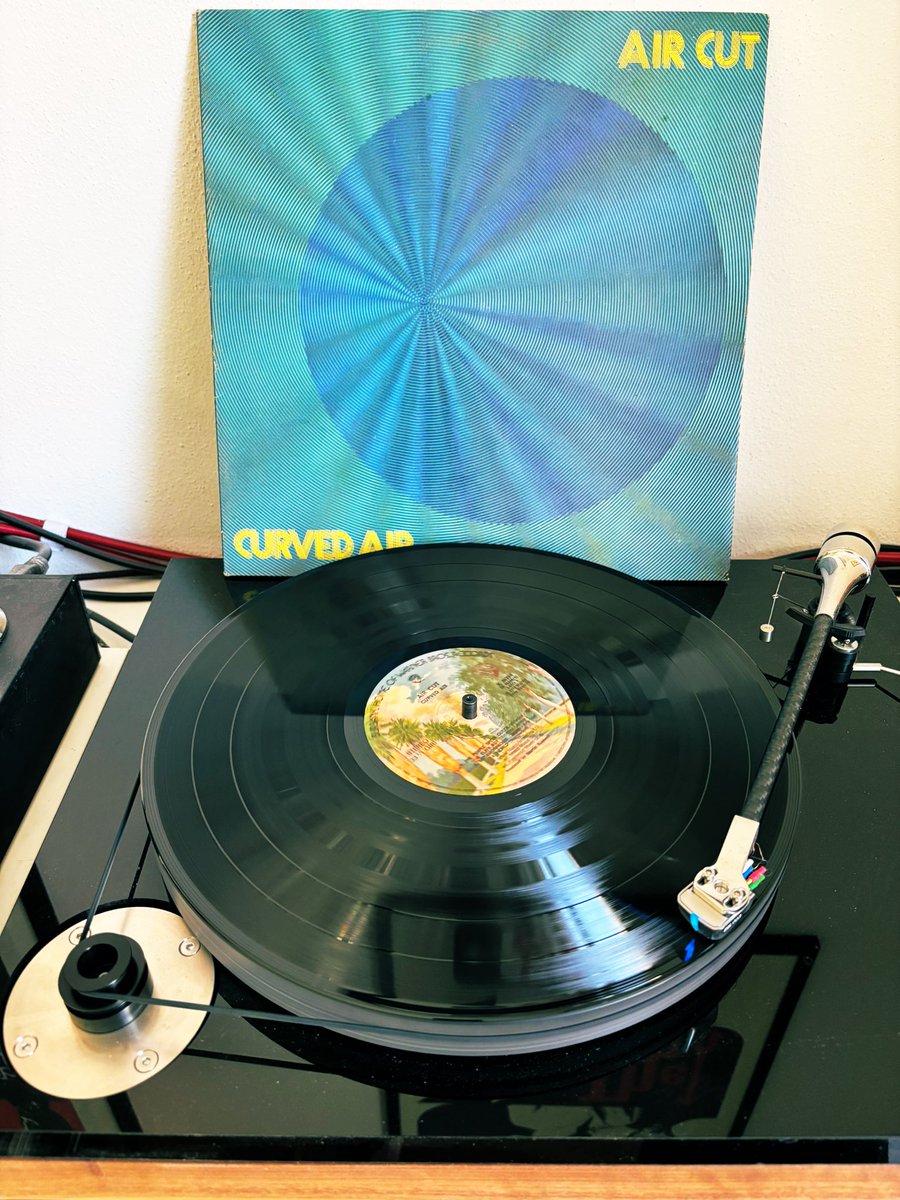 Analogue Experiences tweet media