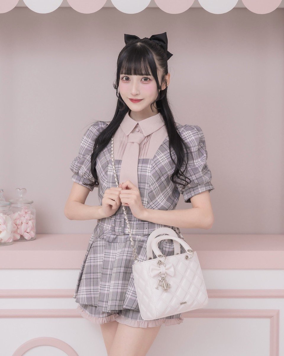 pium Spring Collection🎀／ ♡チャーム付きキルティングスクエア