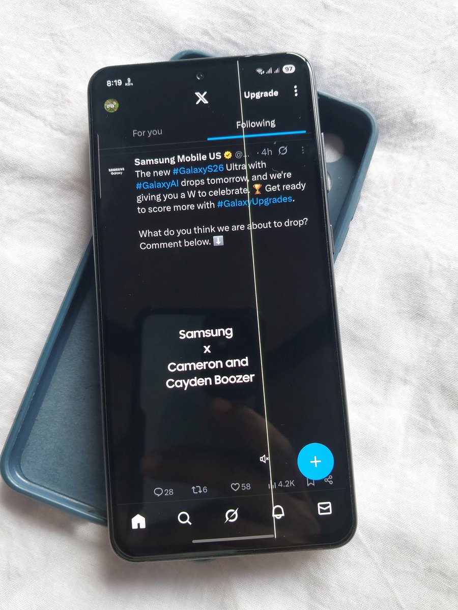 BSayan86409's tweet image. Visited service center for green line issue.

No help, no explanation — just “pay ₹10,900”.
Second time, no damage, same story.

If this is after-sales support, why stay loyal?
@SamsungIndia
@Samsung
#GreenLineIssue
#S21FE #SamsungSupport
#CustomerRights #CustomerExperience