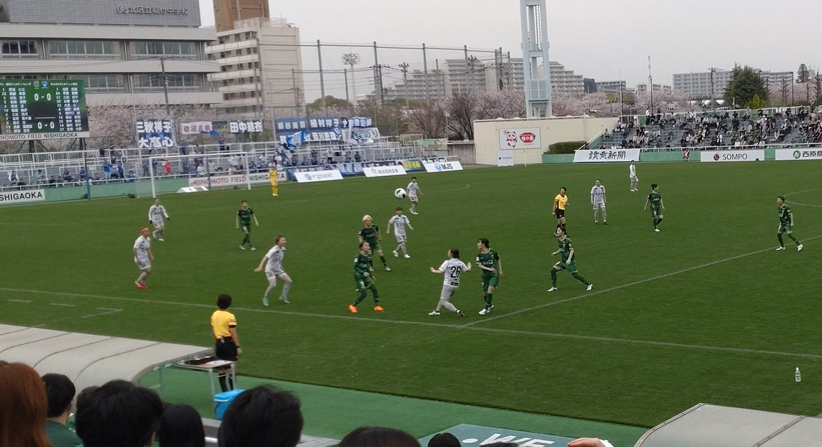 JLEAGUECHAMPION's tweet photo. 今年4回目のサッカー観戦、今日は ＃西が丘 でWEリーグ ＃ベレーザvs埼玉 を観ました。ベレーザはもう負けられないシーズン終盤。ご贔屓の式田和ちゃんは59分と早めの交代出場で再三クロスを上げる等チャンスに絡むも得点はできず、チームも敗戦。これで優勝は絶望的か。＃WEリーグ ＃ベレーザ ＃般若β https://t.co/AFJ44HEbuF