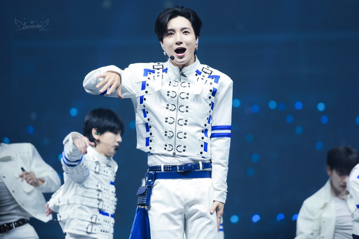 Lavender_Teuk tweet media