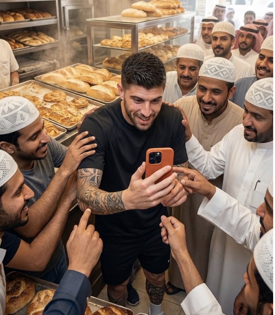 ۶زيز©️ tweet media